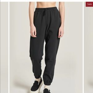 Andar air balance string jogger black sweatpants
